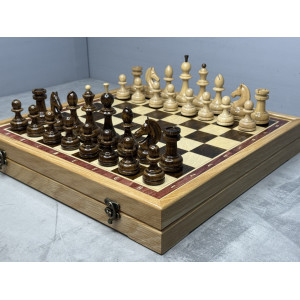 Деревянные шахматы в ларце с удобными ячейками для фигур