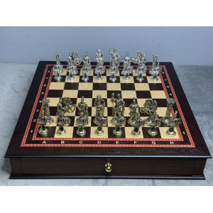 Шахматный ларец «Римское сражение» с бронзовыми фигурами — подарочные эксклюзивные шахматы