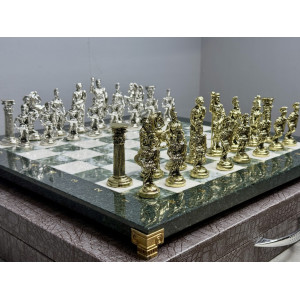 Шахматы из камня подарочные «Римское сражение» — эксклюзивный набор ручной работы