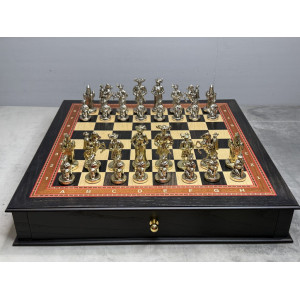 Шахматы подарочные в ларце из морёного дуба с фигурами из бронзы «Королевский стиль»