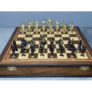 Шахматный ларец «Русские» с бронзовыми фигурами