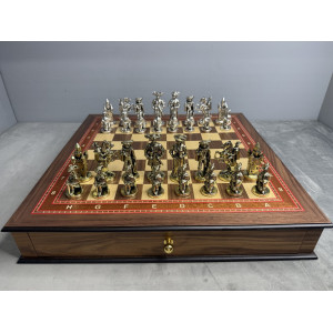 Подарочные шахматы "Средневековье" в ларце