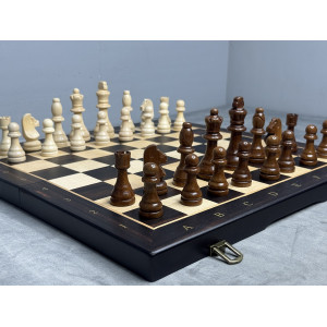 Подарочные деревянные шахматы – магнитный комплект