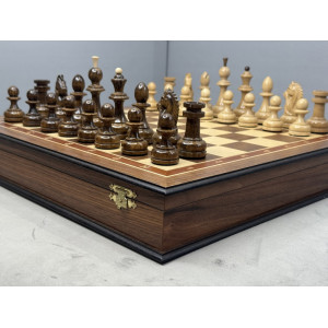 Шахматы подарочные в ларце с деревянными фигурами из клёна