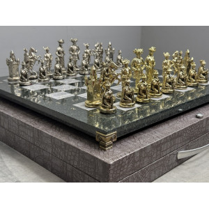 Шахматы из камня подарочные «Средневековье» — премиальный набор ручной работы